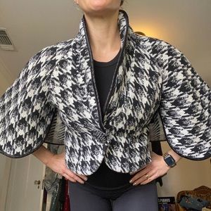 Cute black and white Cale Jacket !